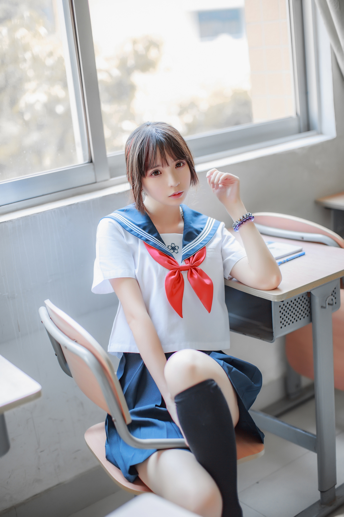 二次元学生制服图片-COS世界