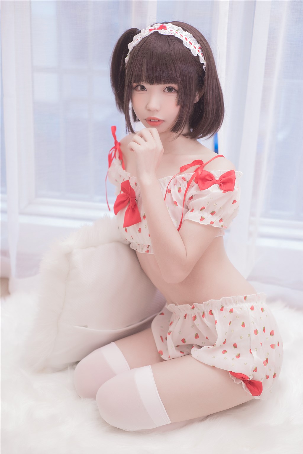 图片[4]-草莓与恶魔女孩-COS世界