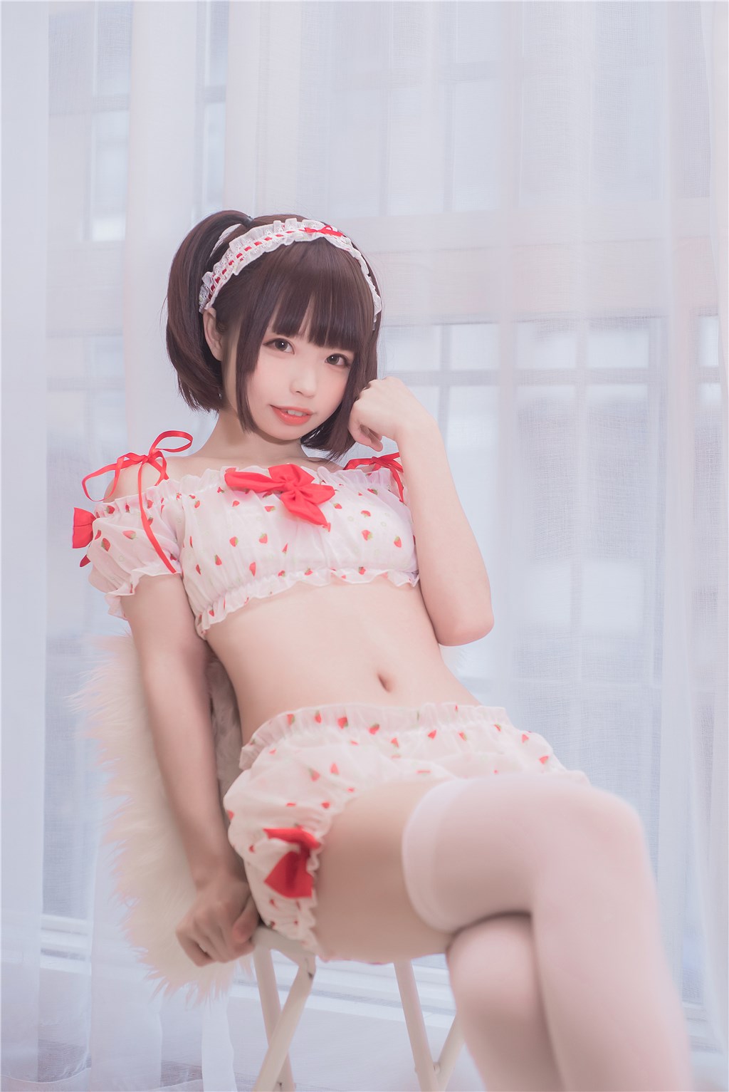 图片[2]-草莓与恶魔女孩-COS世界