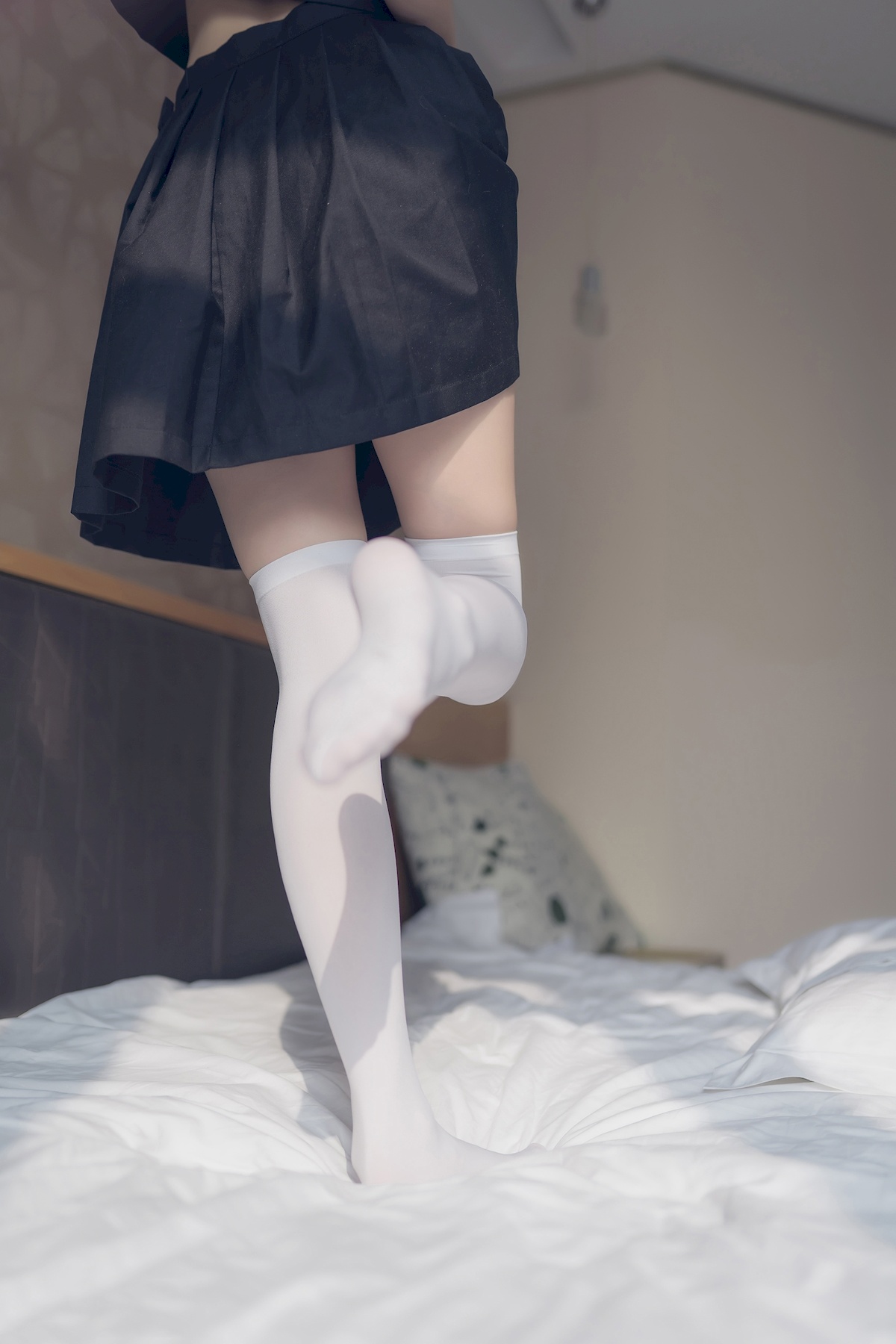 疯狂央视主持美女李思思-COS世界