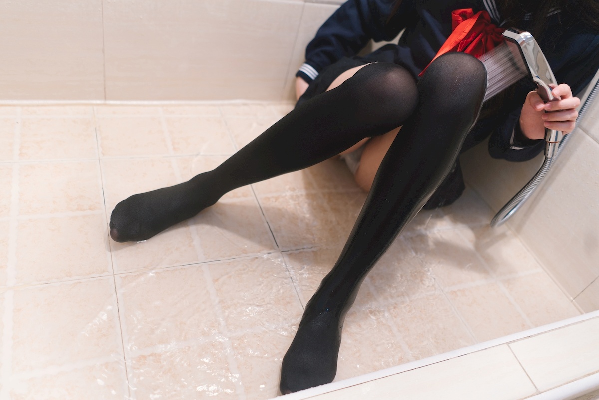 图片[4]-孟菲斯美女号电影视频-COS世界
