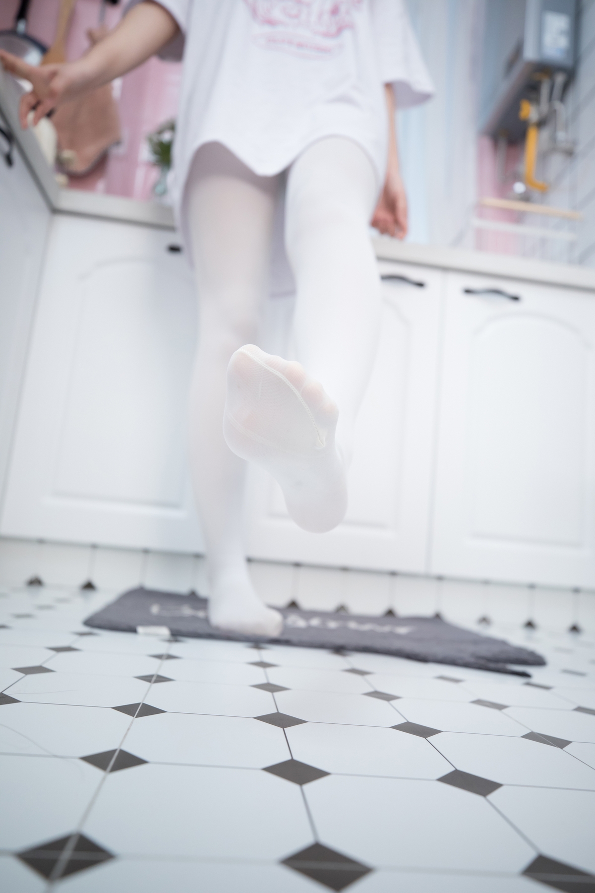 【coser】神乐坂真冬-魔法を使えないの日常-COS世界