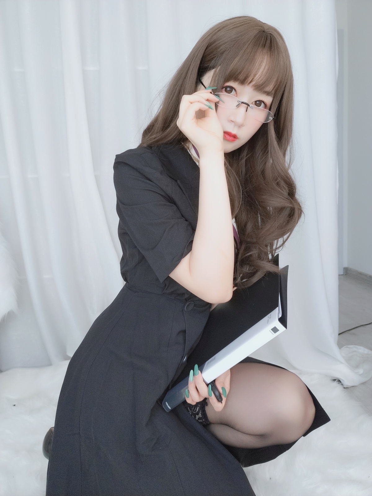 【coser】白银81 OL下的内衣-COS世界