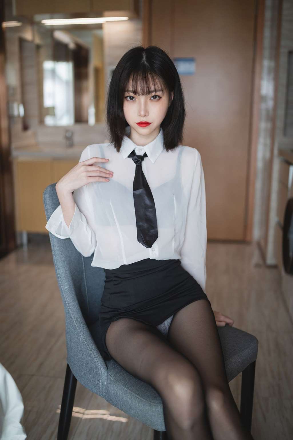 图片[3]-许岚 OL制服-COS世界