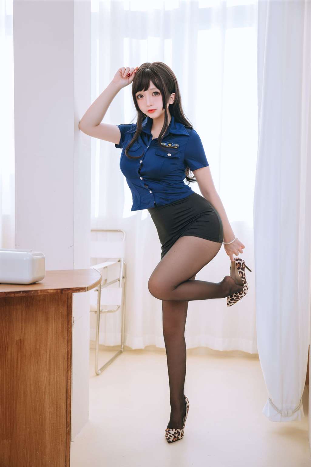 图片[3]-日奈娇 豹纹女警-COS世界