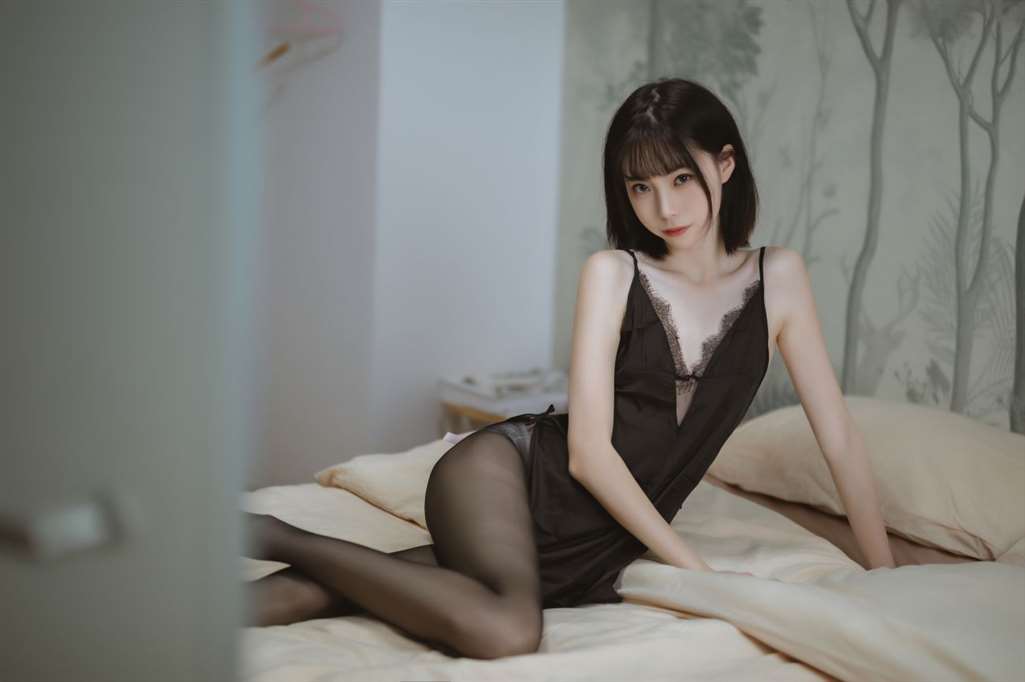 图片[5]-许岚 黑色蕾丝睡衣-COS世界