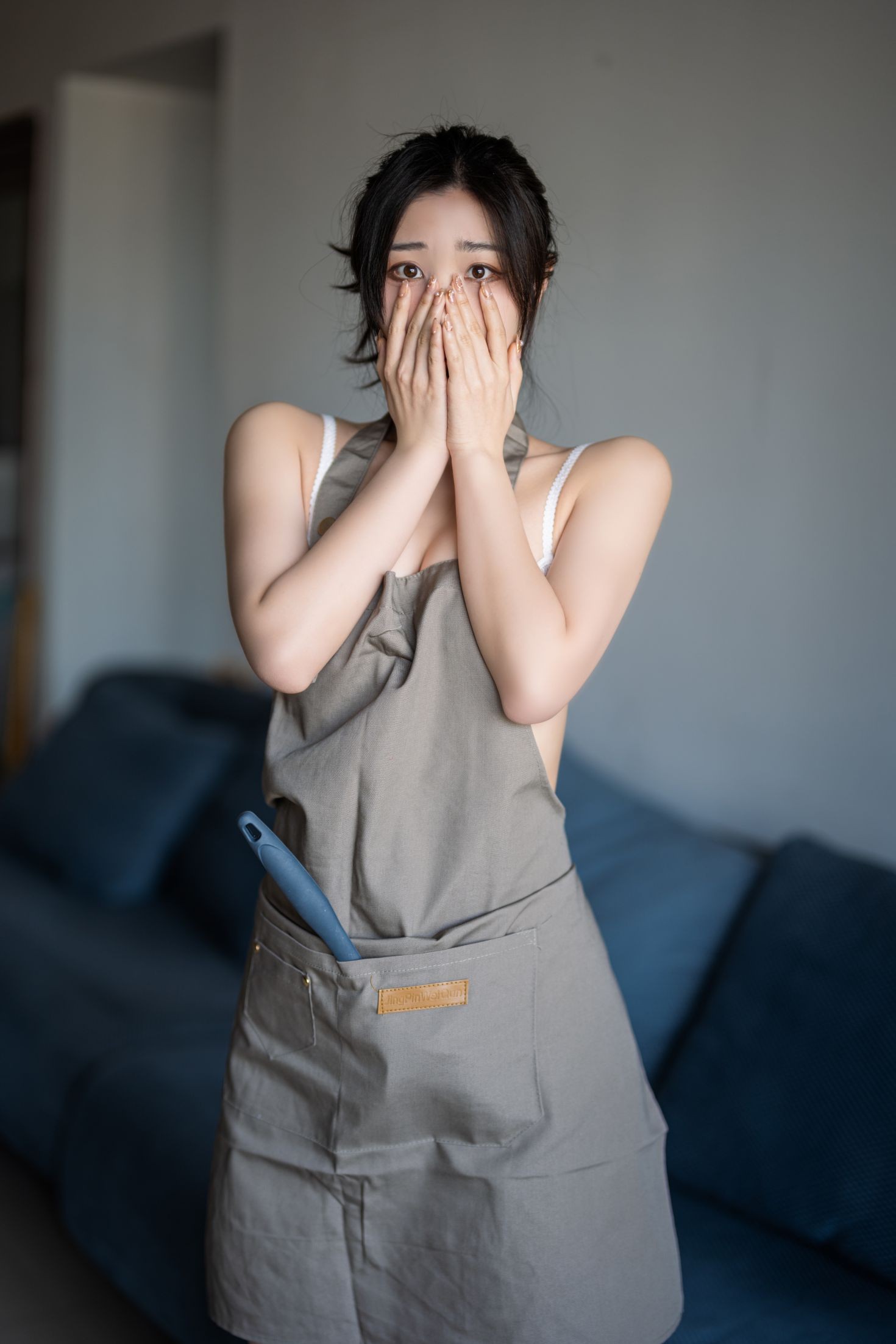 图片[2]-汪知子 人妻围裙-COS世界