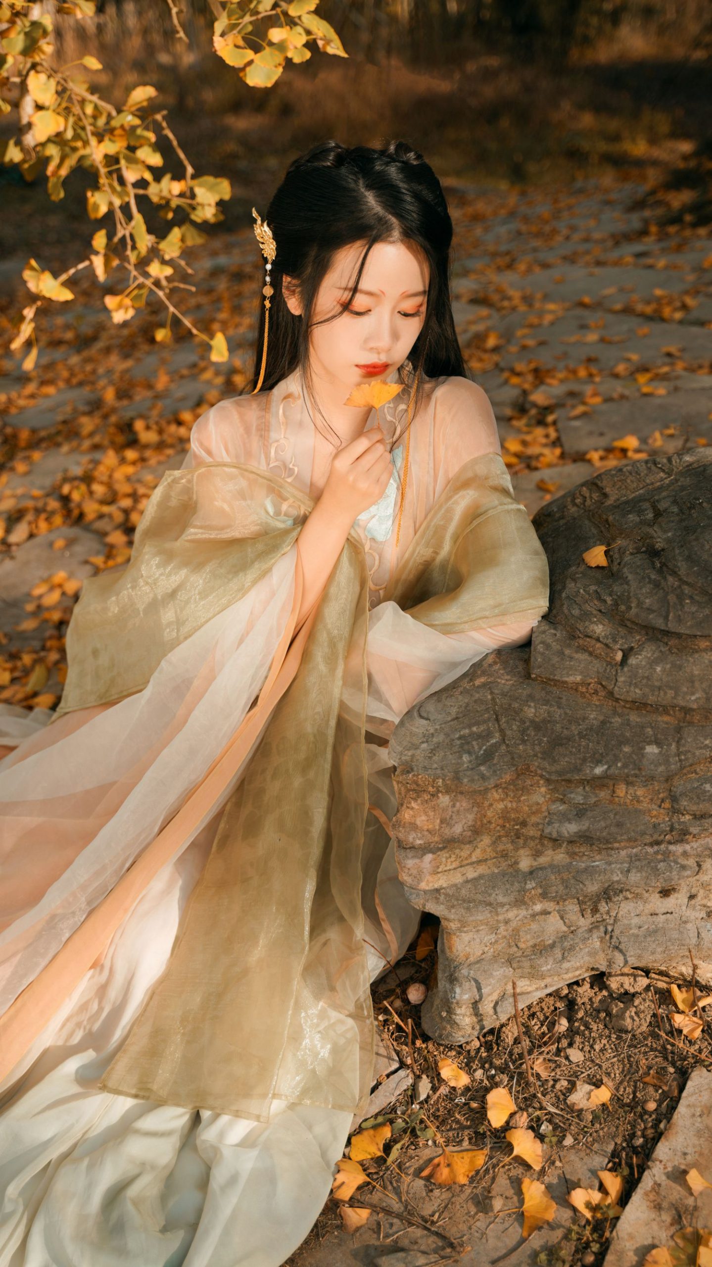 图片[13]-银杏树下 旺旺小小舒-COS世界