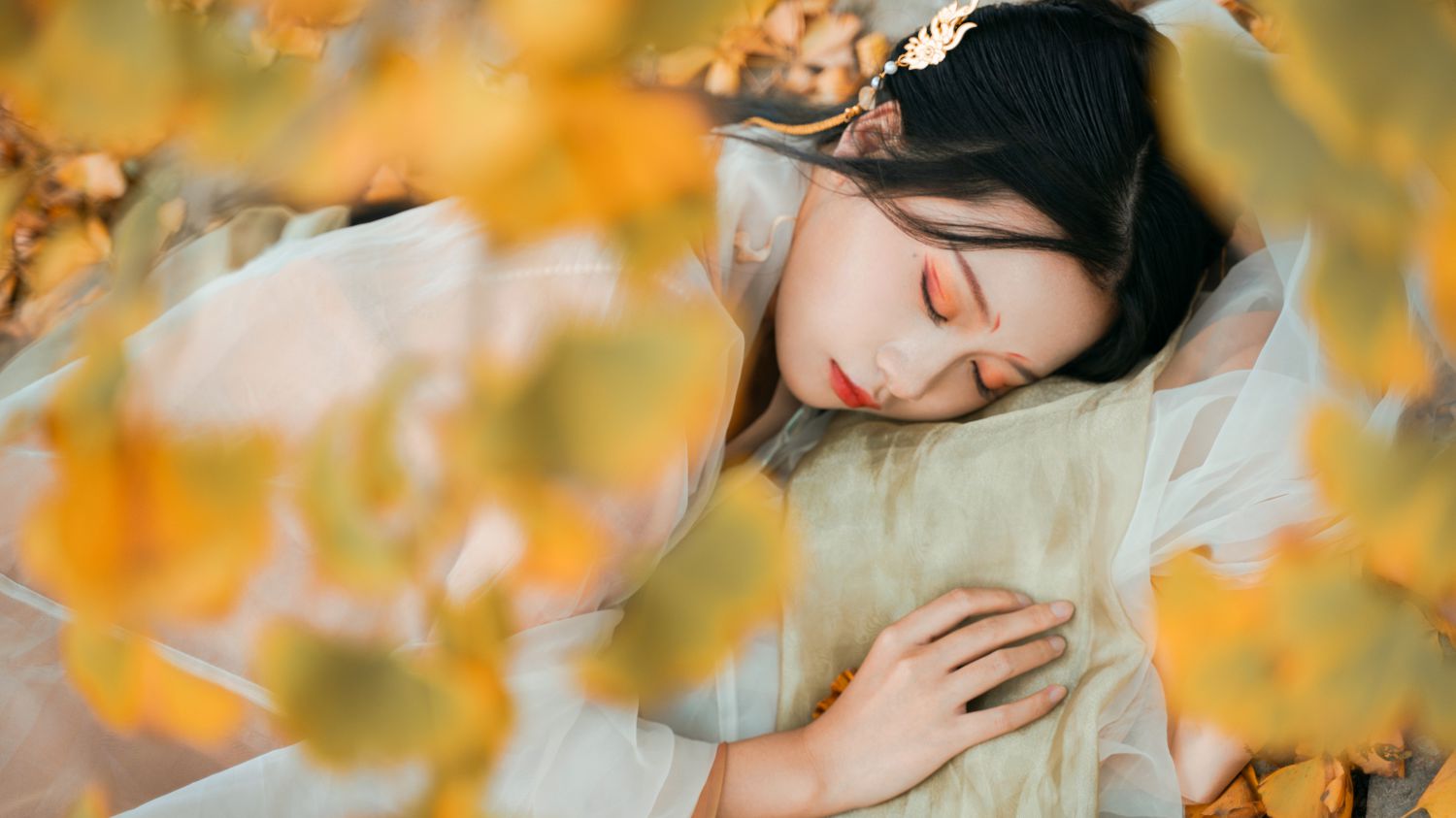 图片[27]-银杏树下 旺旺小小舒-COS世界