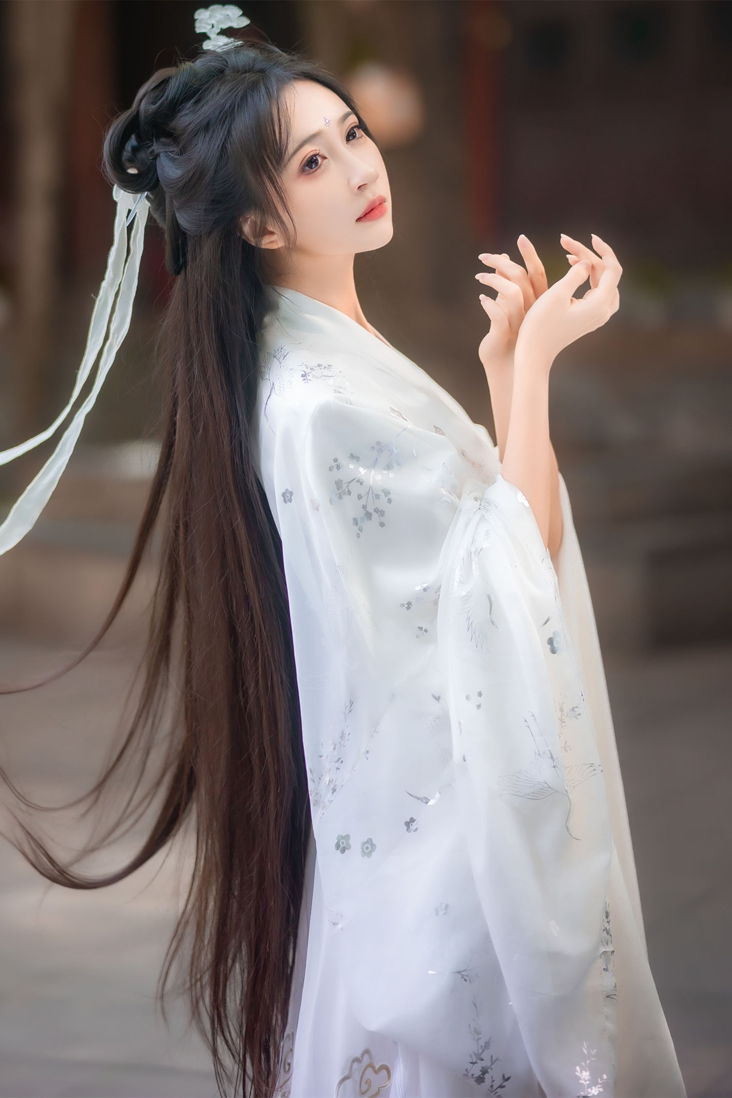 白衣渡我-COS世界