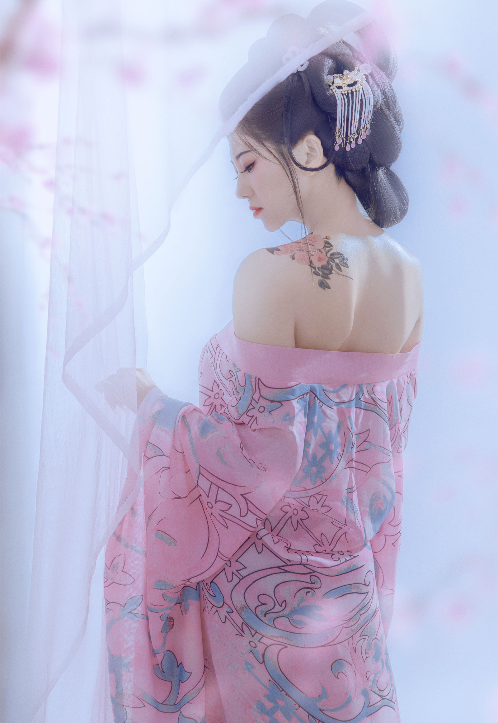 芳年华月-COS世界
