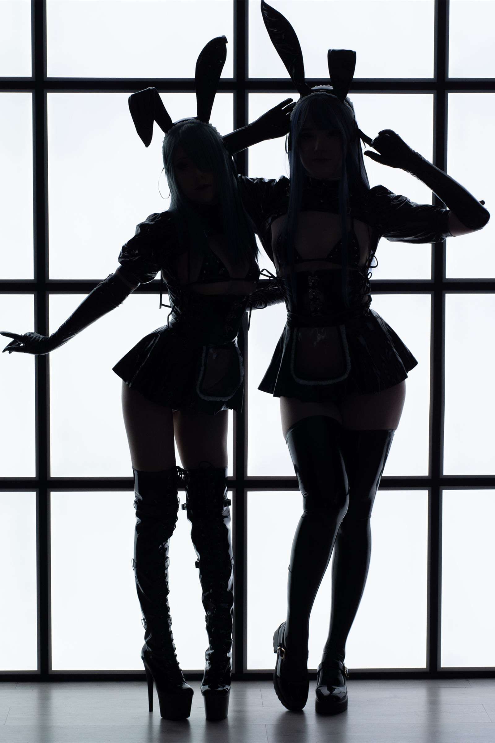 Latex Bunny Twins-COS世界