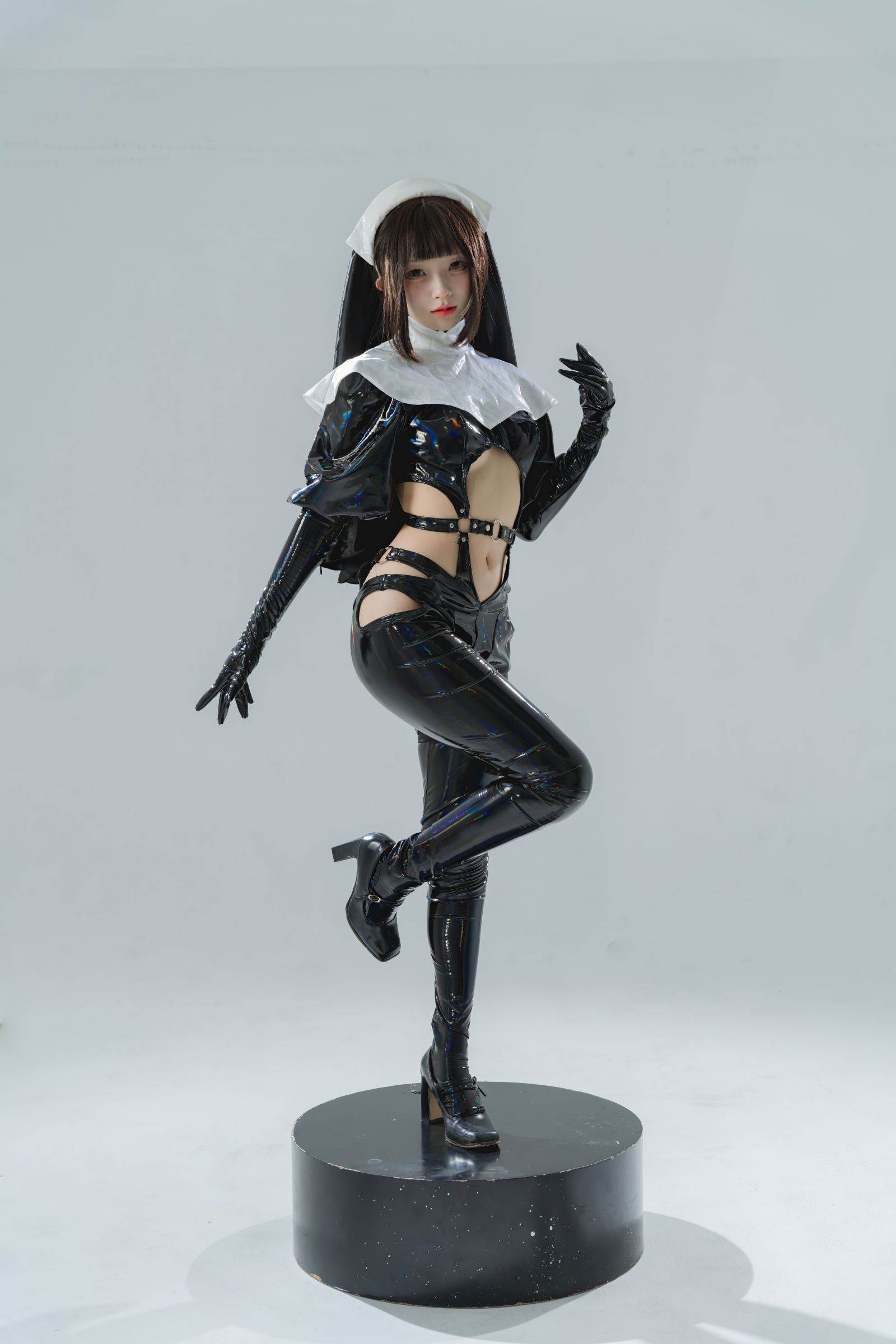 图片[2]-花铃 漆皮修女-COS世界