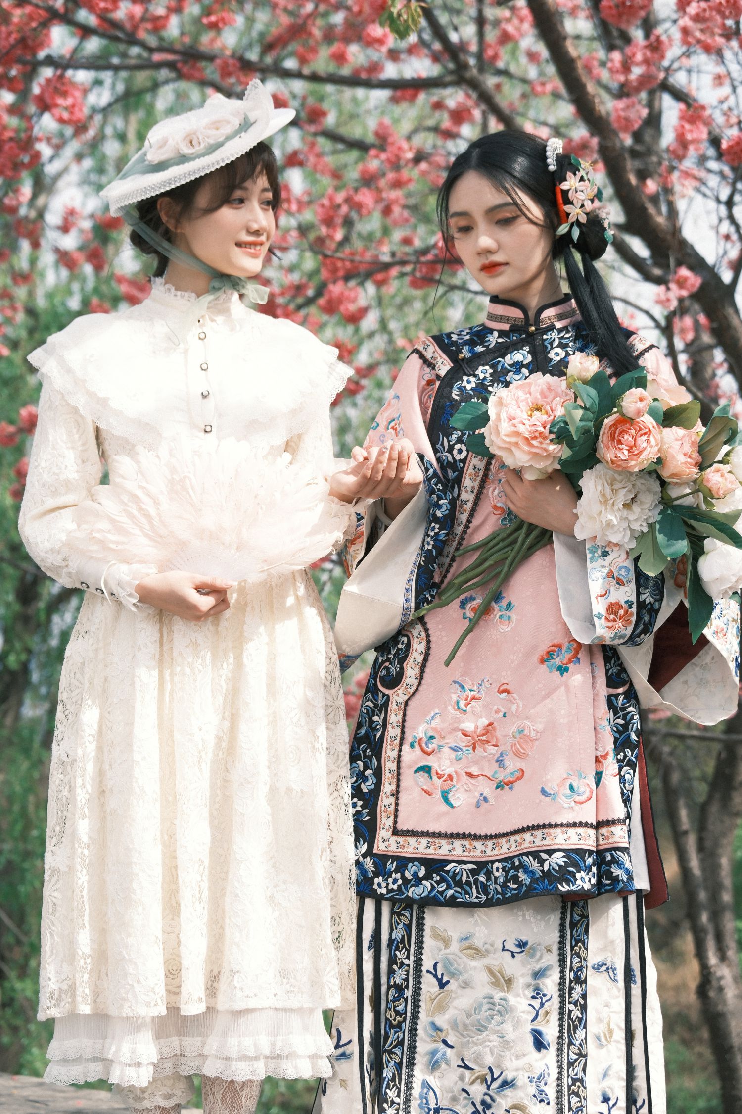 图片[5]-两个女孩的故事-COS世界
