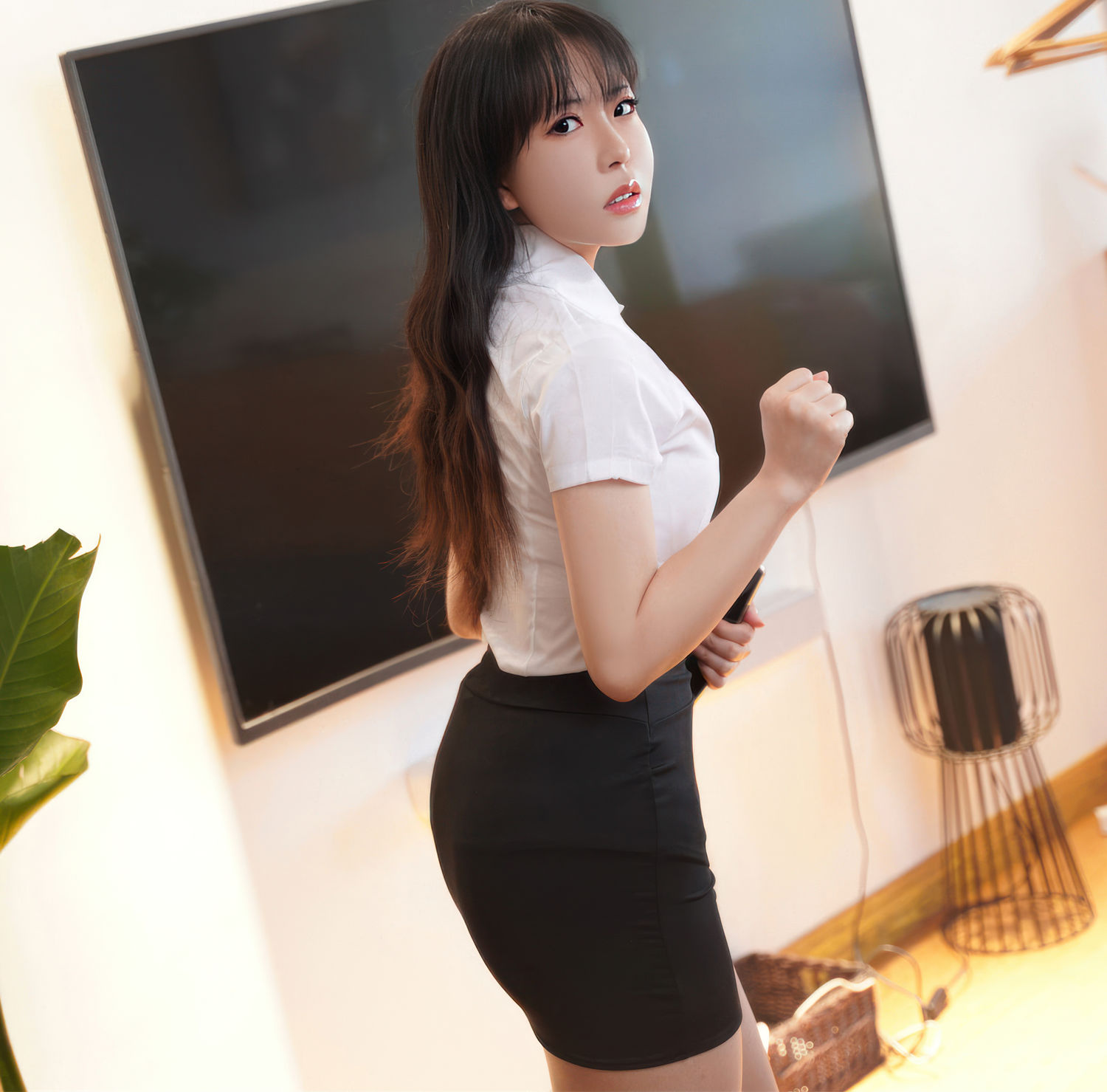 虎森森 下班后的女职员-COS世界