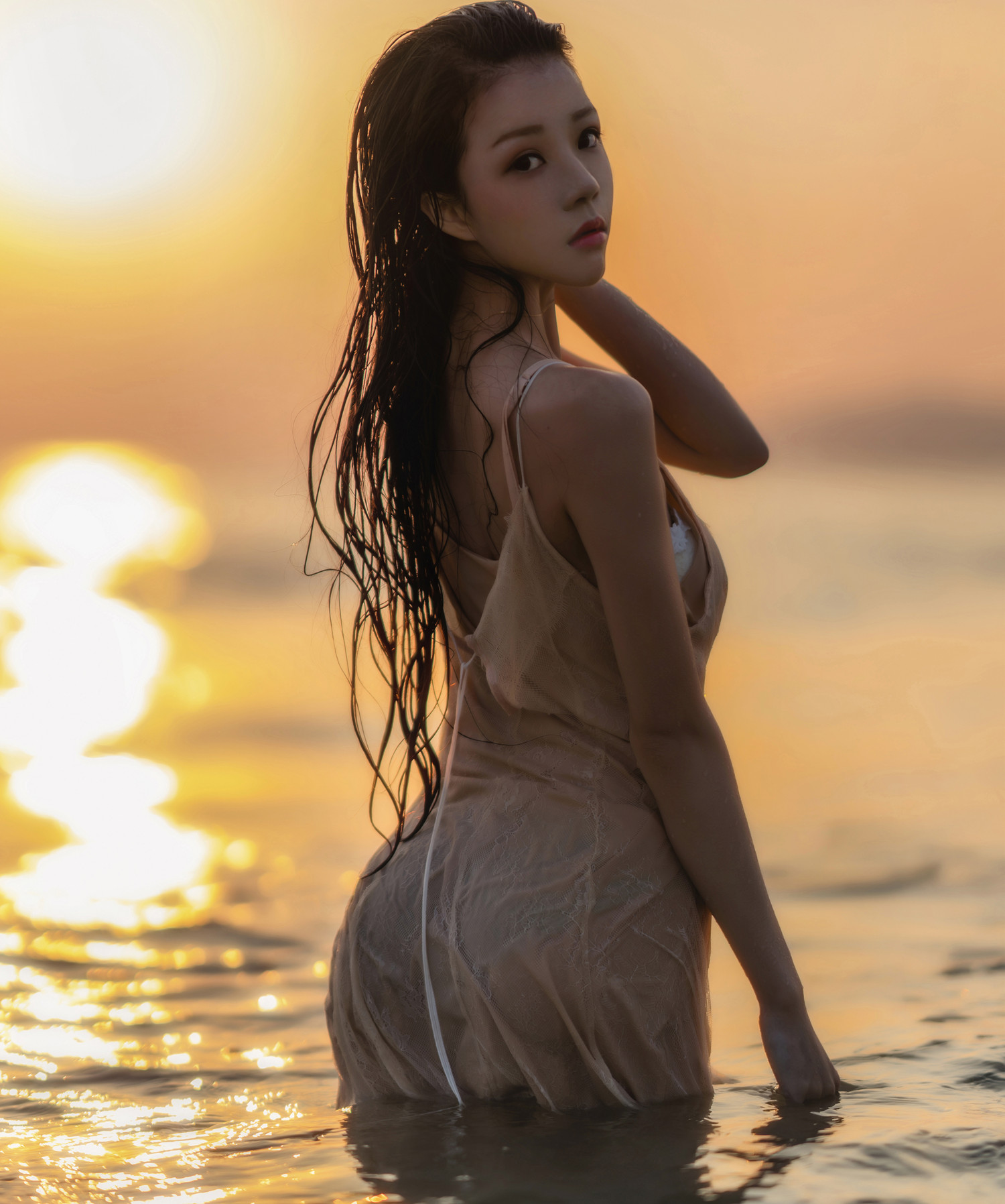 夕阳下沉醉-COS世界