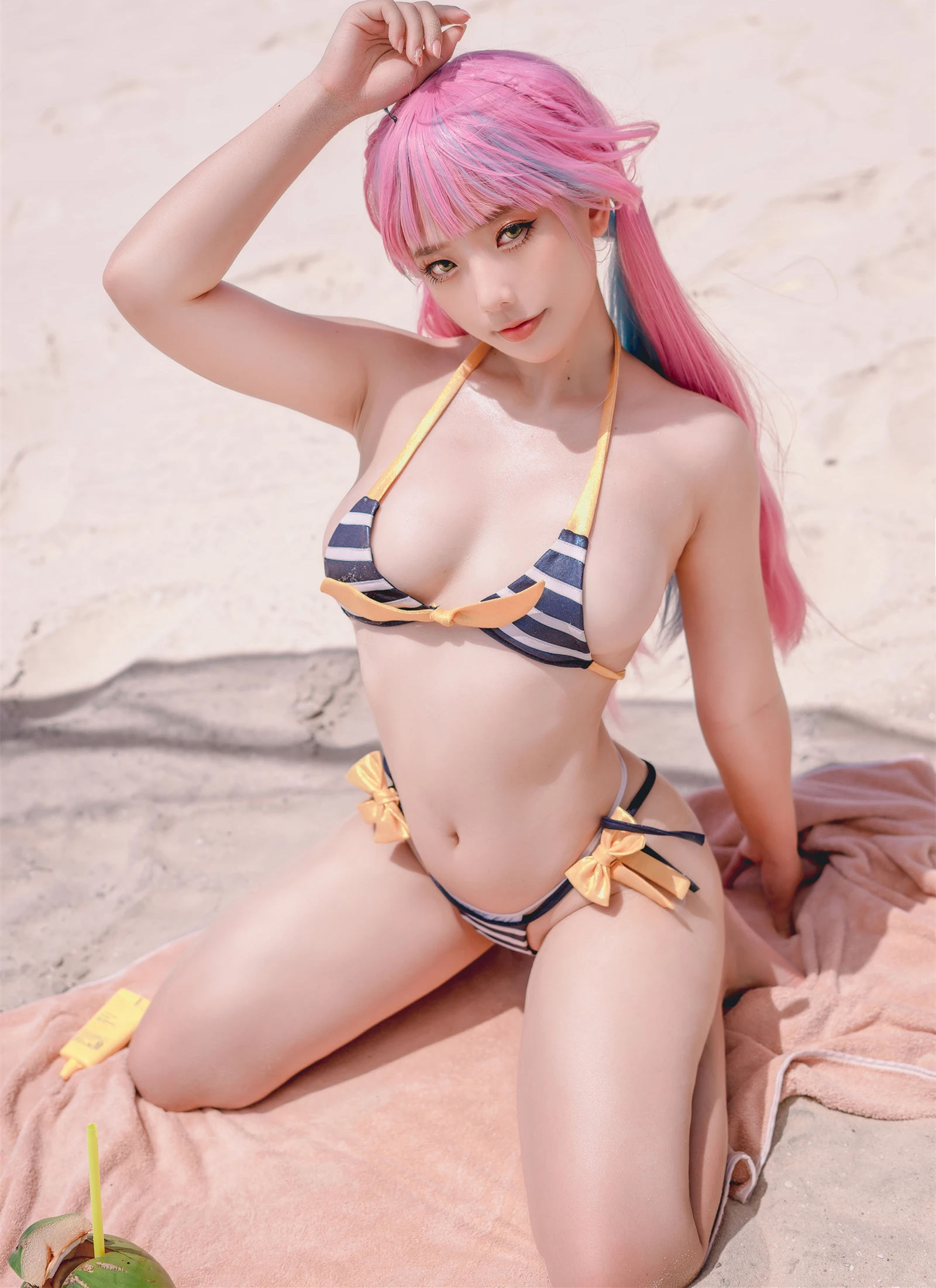 Messie Huang Aqua Bikini 34P-COS世界