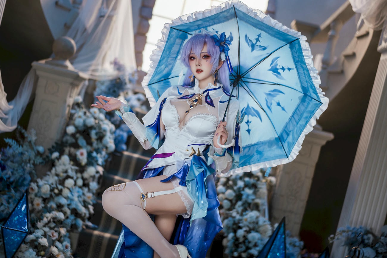 Natsuko夏夏子 – Cantarella 72P-COS世界