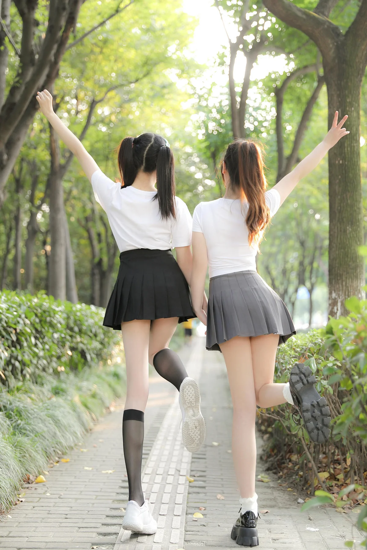 图片[2]-XiuRen 秀人 No.N043 袁圆双人少女写真 – [新秀人套图] [76P]-COS世界