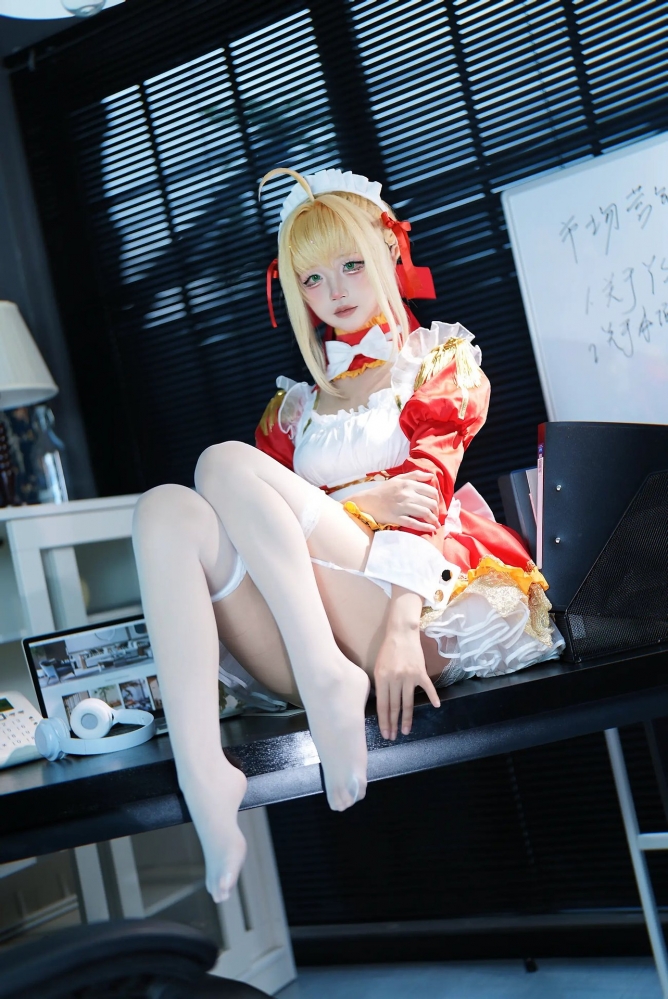 清纯少女五更百鬼 – FGO 尼禄 女僕  15P  [15P]-COS世界