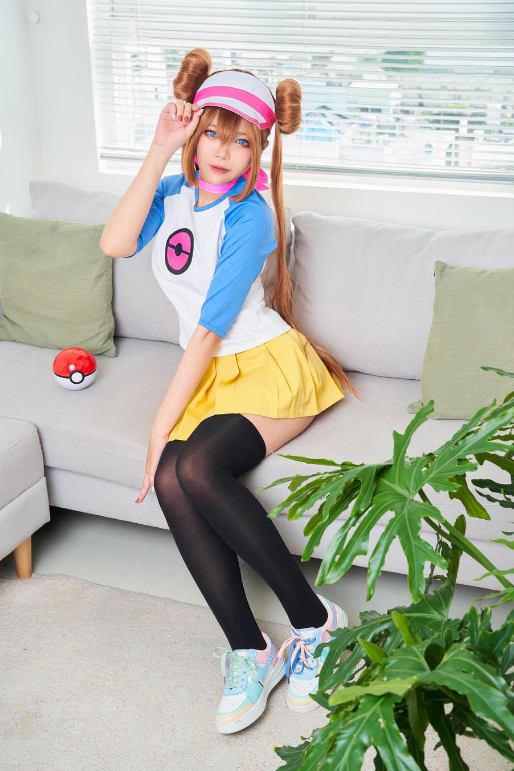 ZinieQ No.071 – Rosa At Home + Bikini [28P]-COS世界