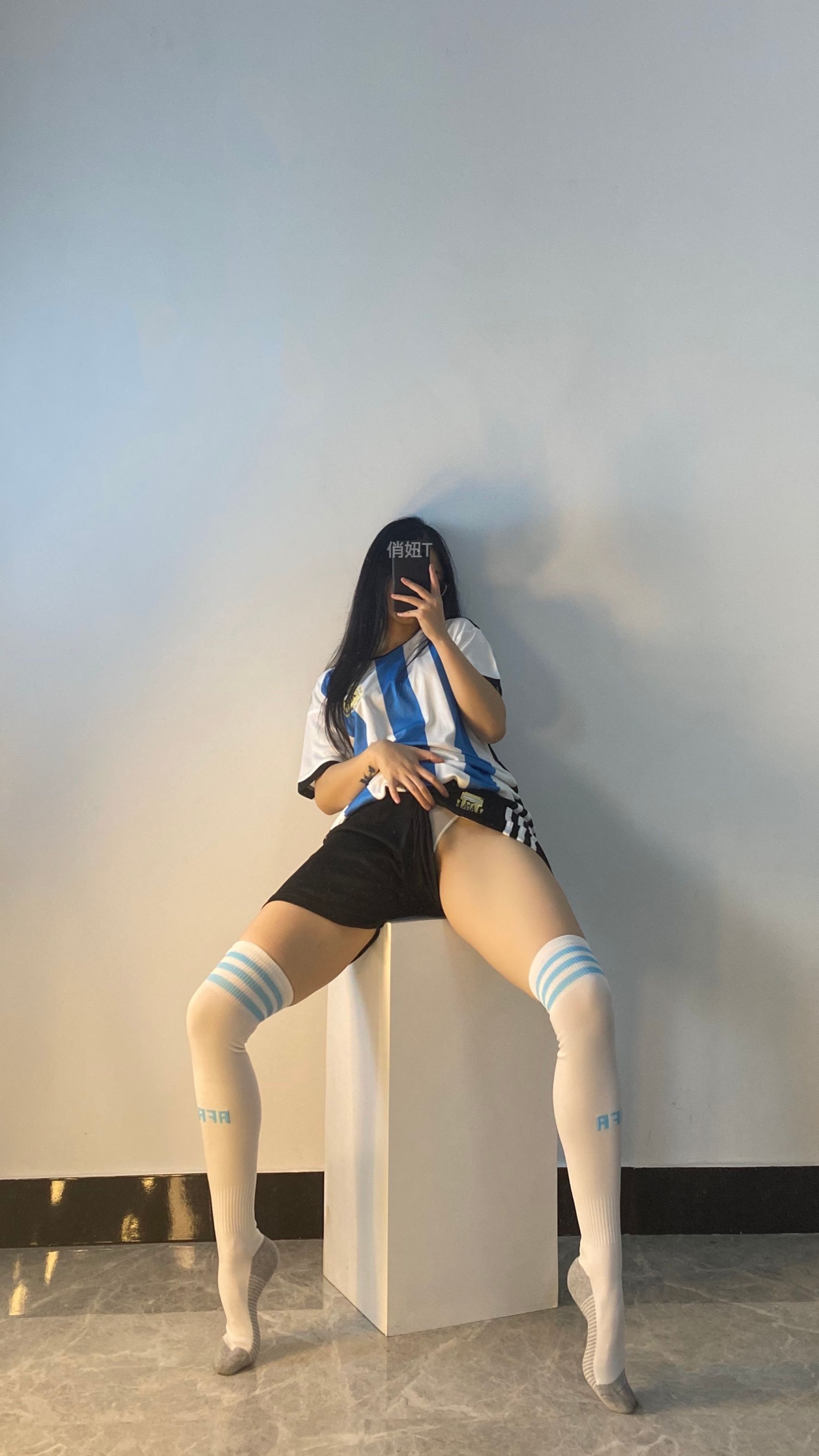 图片[2]-俏妞qiaoniuTT – 进来看球 32P-COS世界